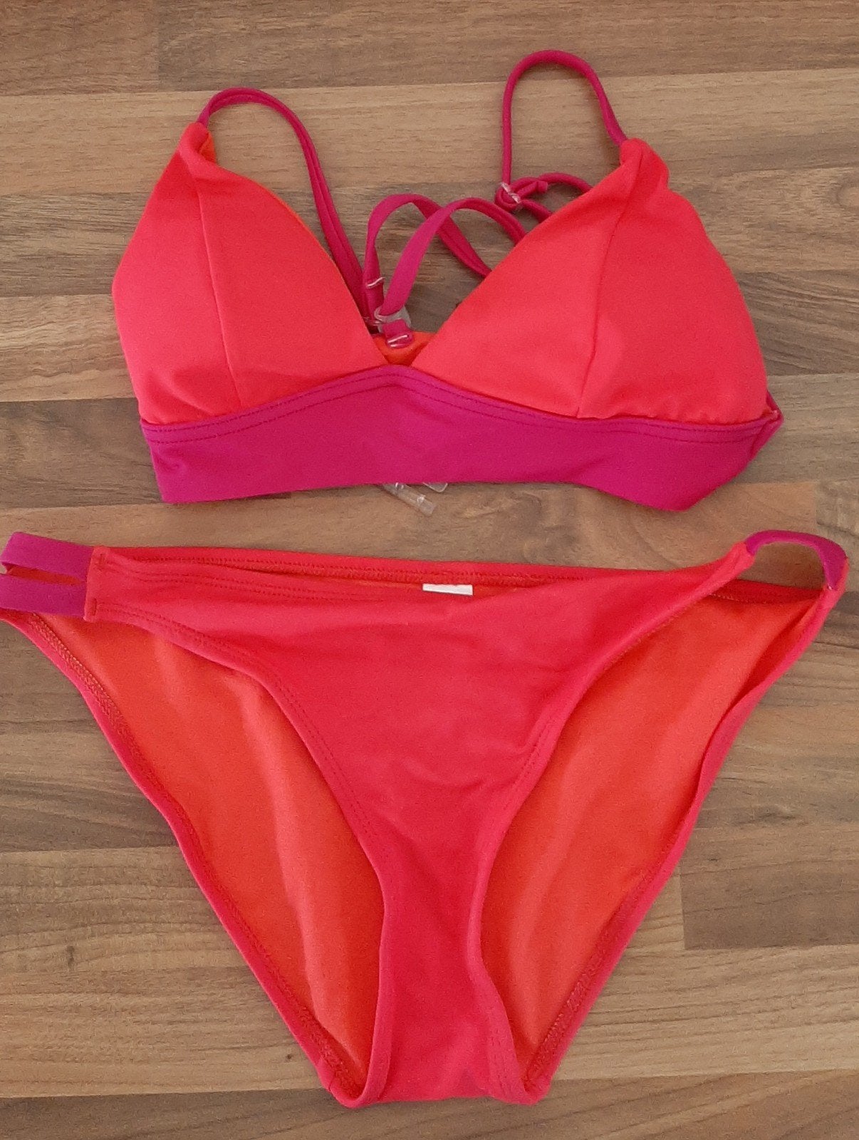 Oranje bikini., Kleding | Dames, Badmode en Zwemkleding, Oranje, Ophalen of Verzenden, Zo goed als nieuw, Bikini