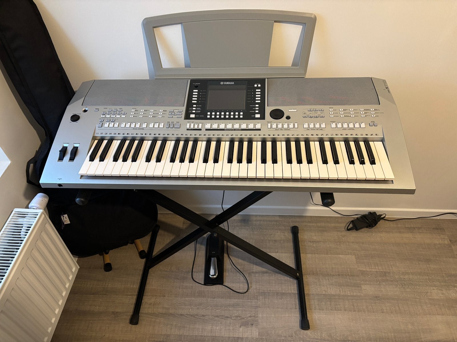 Synthesizer pianoYamaha PSR-S710 + staander + pedaal + zak, Muziek en Instrumenten, Ophalen, Met standaard, Yamaha, 61 toetsen