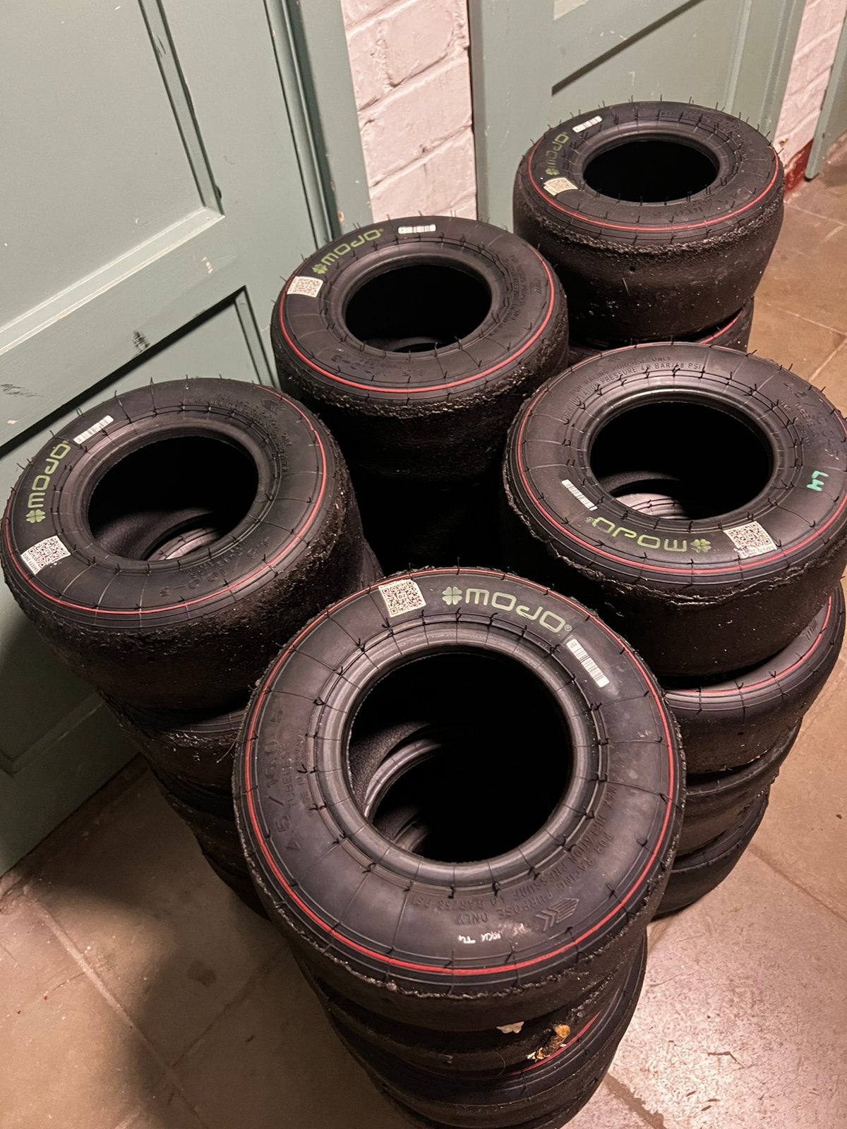 5 sets de slicks Mojo D2xx à vendre, Enlèvement ou Envoi, Comme neuf, Pièces Kart