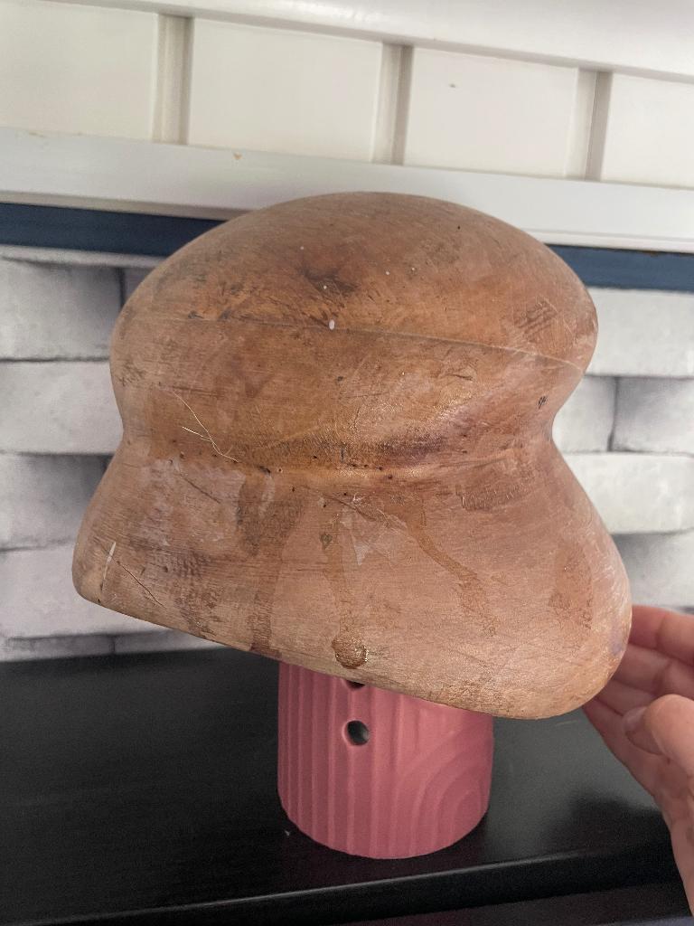 forme à chapeau ancienne, Enlèvement