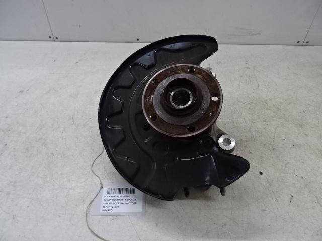 MOYEU DE ROUE AVANT DROIT Passat (3G2) (5Q0407258C), Utilisé, Volkswagen
