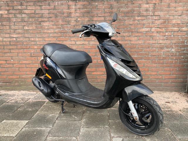 🤩⚡️LEUKE A KLASSE PIAGGIO ZIP 4 TAKT 2V BOUWJAAR 2015⚡️🤩 ️, Fietsen en Brommers, Scooters | Piaggio, Zip, Klasse A (25 km/u)