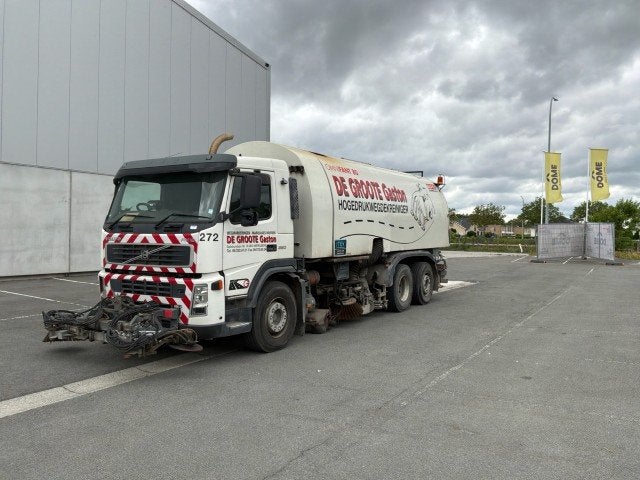 Balayeuse Volvo FM12 de 2003, Autos, Achat, Entreprise, Autres carburants, Autres couleurs