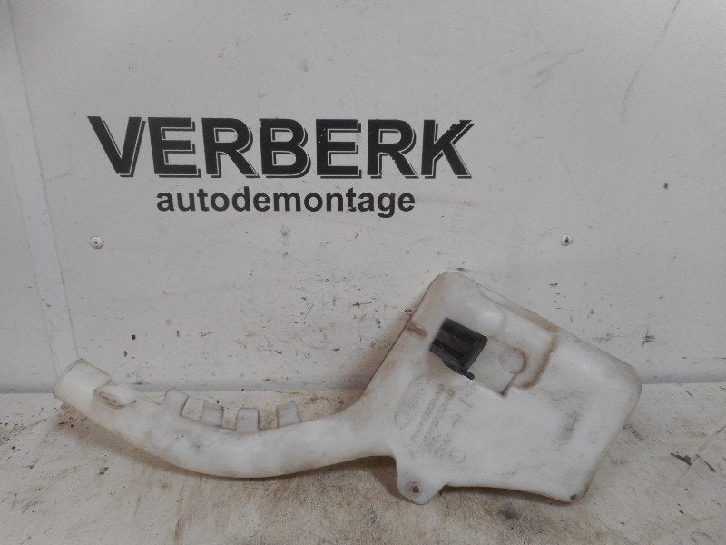 RUITENSPROEIERRESERVOIR Fiesta 5 (JD / JH) (2s6117618ad), Gebruikt, Henry-Ford-Straße  1
50735  Köln, DE, Ford-Werke GmbH, Kunden@ford.com
