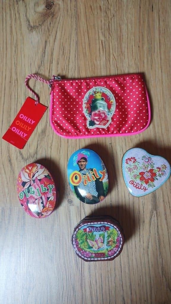 Oilily zeep blikjes en een kikker tasje, Verzamelen, Blikken, Ophalen of Verzenden, Gebruikt, Overige, Overige merken
