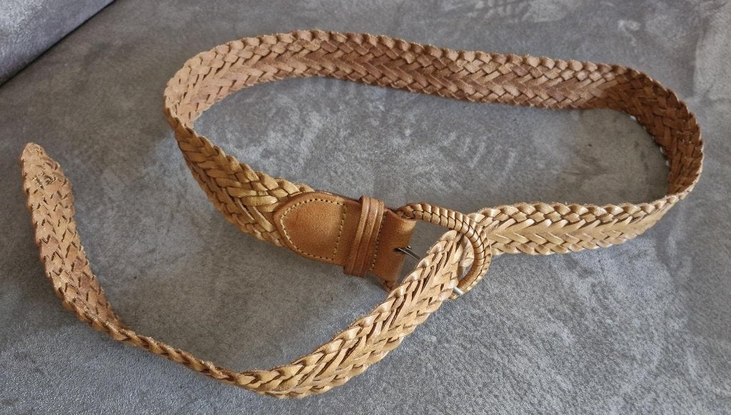 Heren riem - gevlochten - lichtbruin - L113cm-B3.5cm, Kleding | Heren, Riemen en Ceintuurs, Bruin, Verzenden, 105 tot 115 cm, Zo goed als nieuw