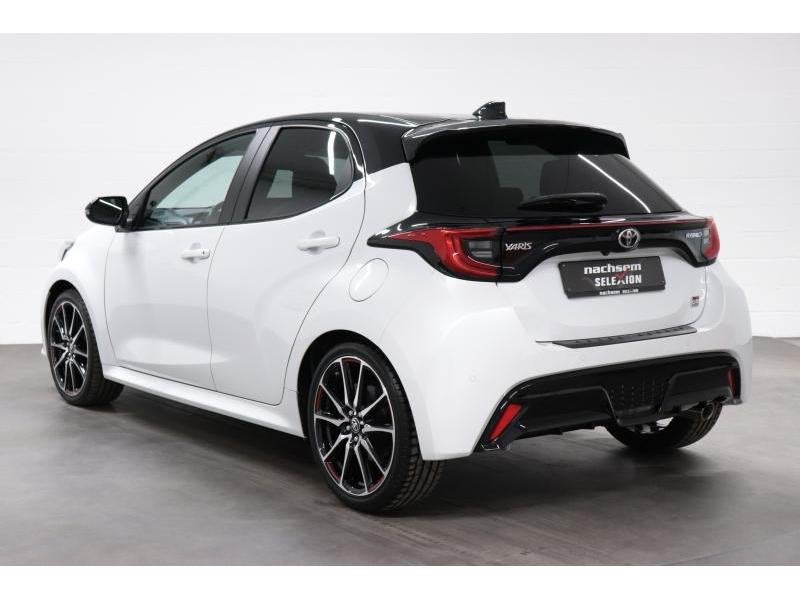Toyota Yaris 1.5 Hybrid e-CVT GR Sport LHD Toyota Yaris 1.5, Achat, Euro 6, Noir, 5 portes