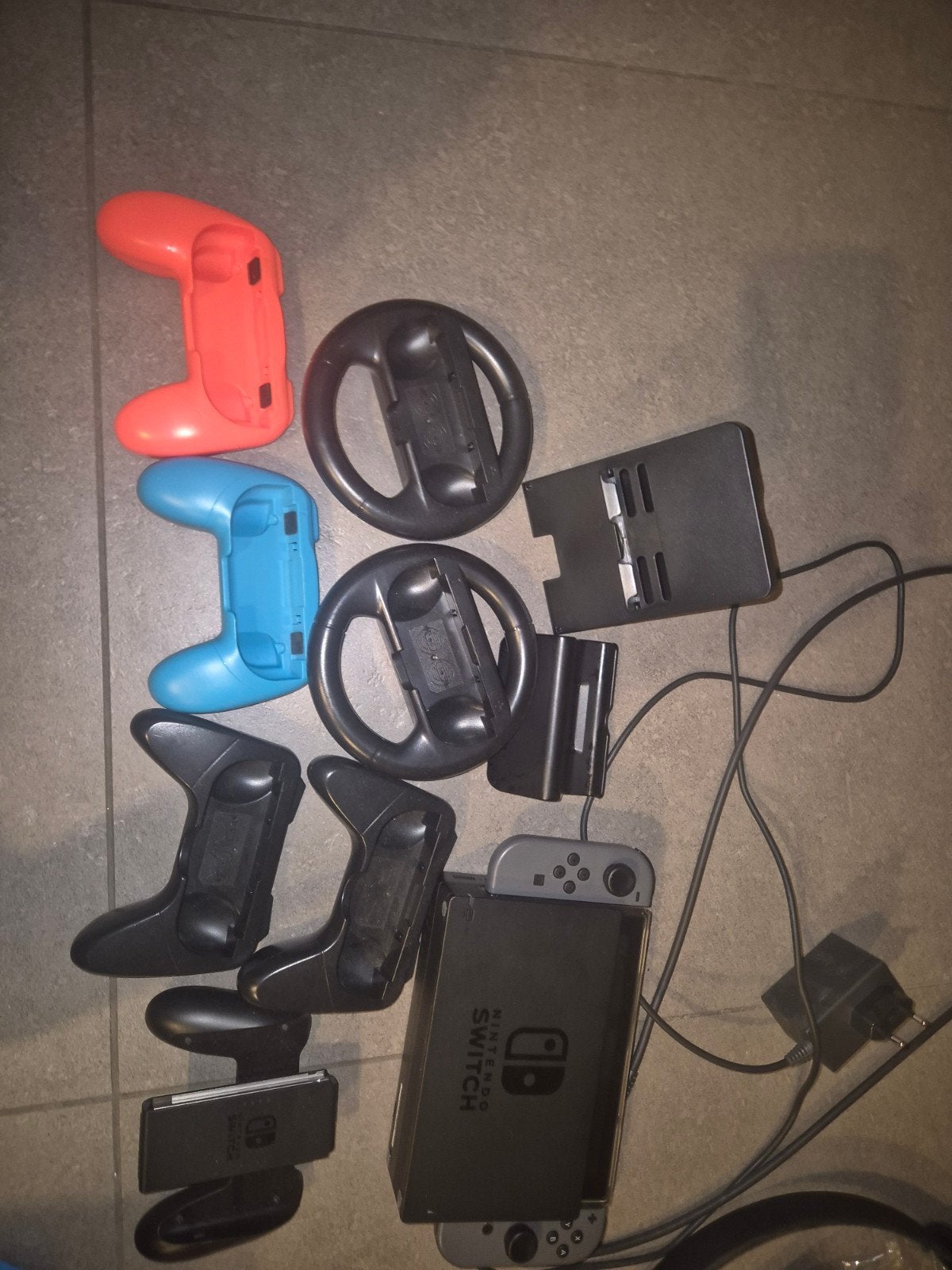 nintendo switch, Ophalen, Zo goed als nieuw, Met 2 controllers, Met games
