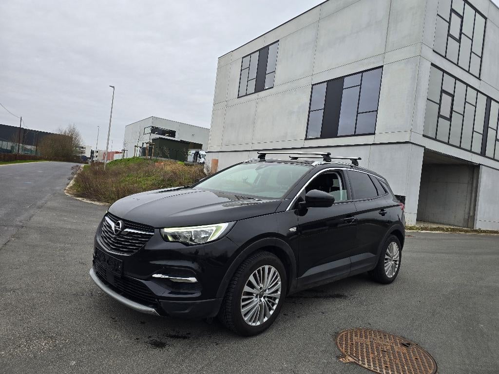 Opel Grandland x 1.2i AUTOMAAT - 118 000km - 04/2018, Auto's, Opel, 4 deurs, 1199 cc, Zwart, SUV of Terreinwagen