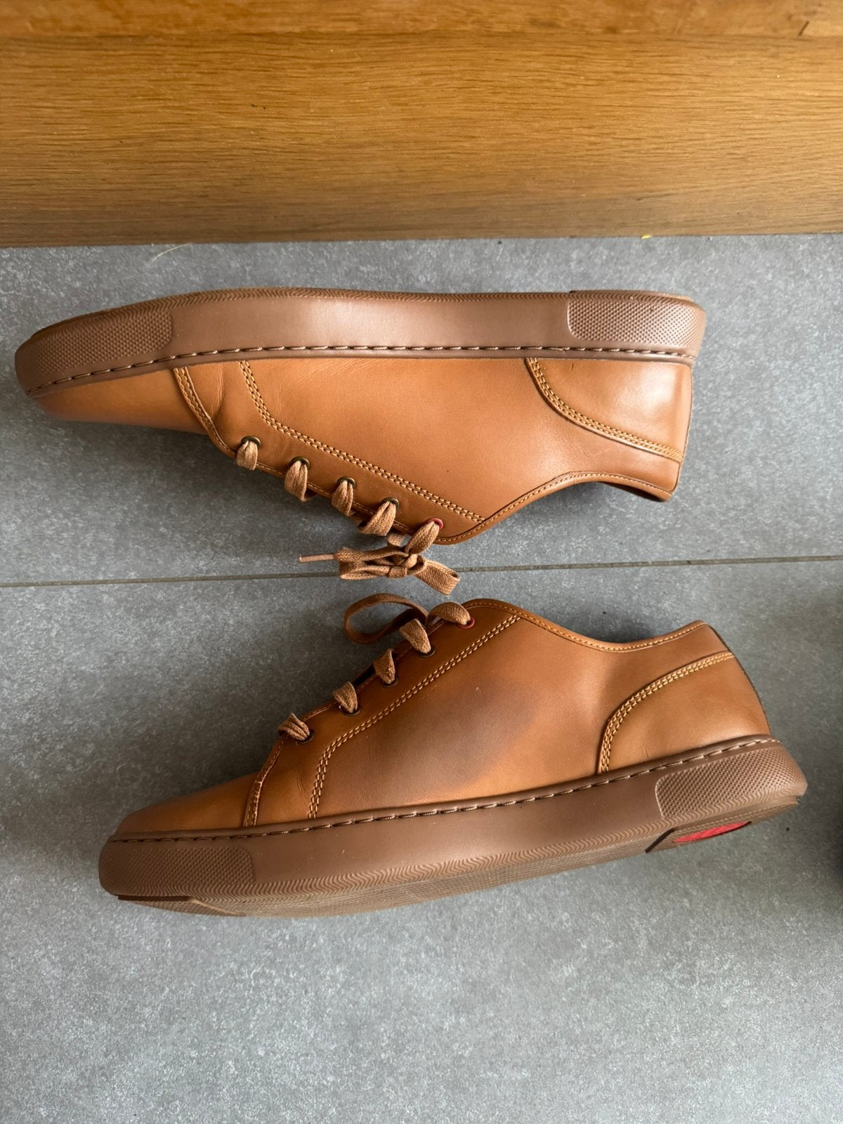 Fitflop Cognac bruine leren sneackers - zeer goede staat, Kleding | Heren, Ophalen of Verzenden, Zo goed als nieuw, Bruin, Sneakers