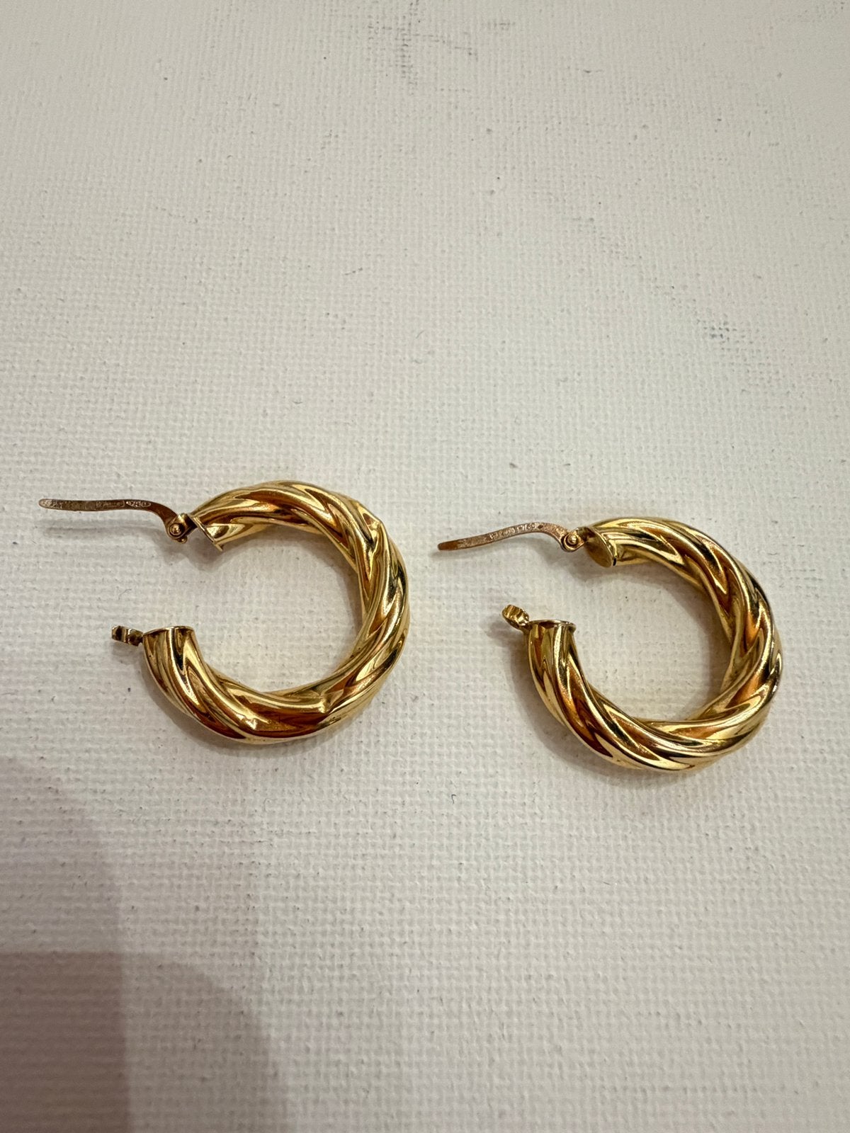 Boucles d’oreilles en or 18 carats (disponible), Bijoux, Sacs & Beauté, Boucles d'oreilles, Enlèvement, Comme neuf, Or, Or