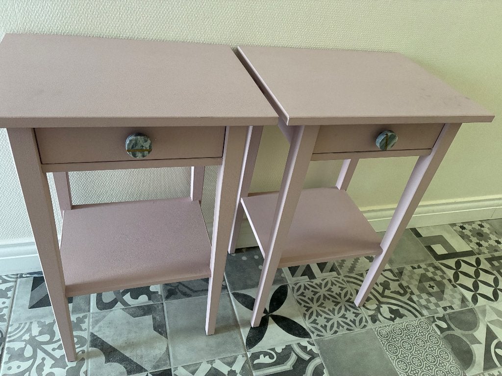 Twee nachttafels, Huis en Inrichting, Ophalen, Gebruikt, 45 tot 65 cm, 70 cm of meer