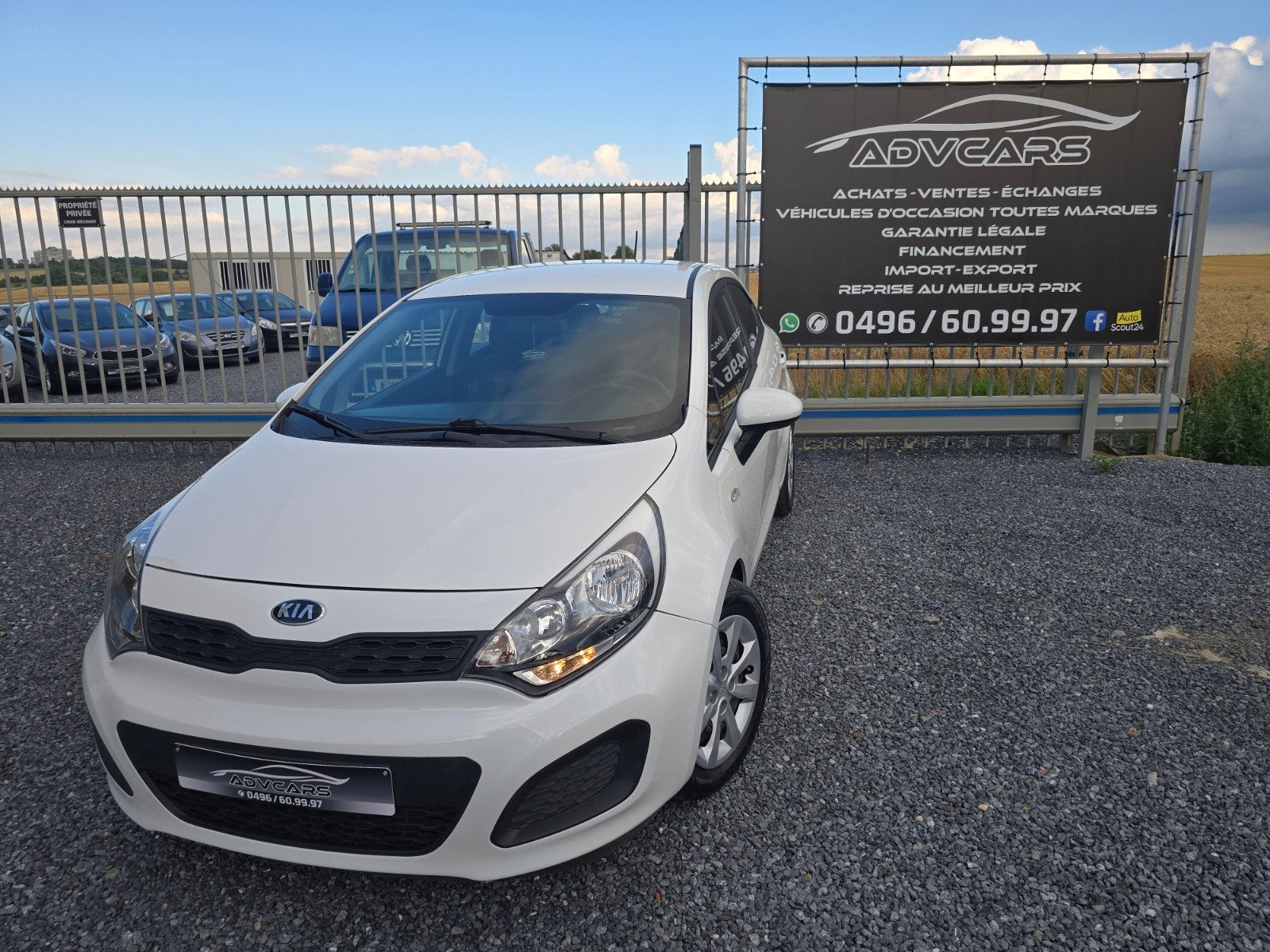KIA RIO 1.2I BERLINE, Auto's, Kia, Voorwielaandrijving, Stof, Wit, Bedrijf