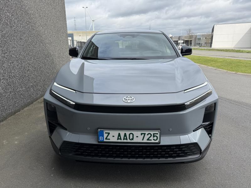 Toyota C-HR + EV 77 kWh 2WD Business, Autos, Toyota, Argent ou Gris, Achat, Noir, 5 portes
