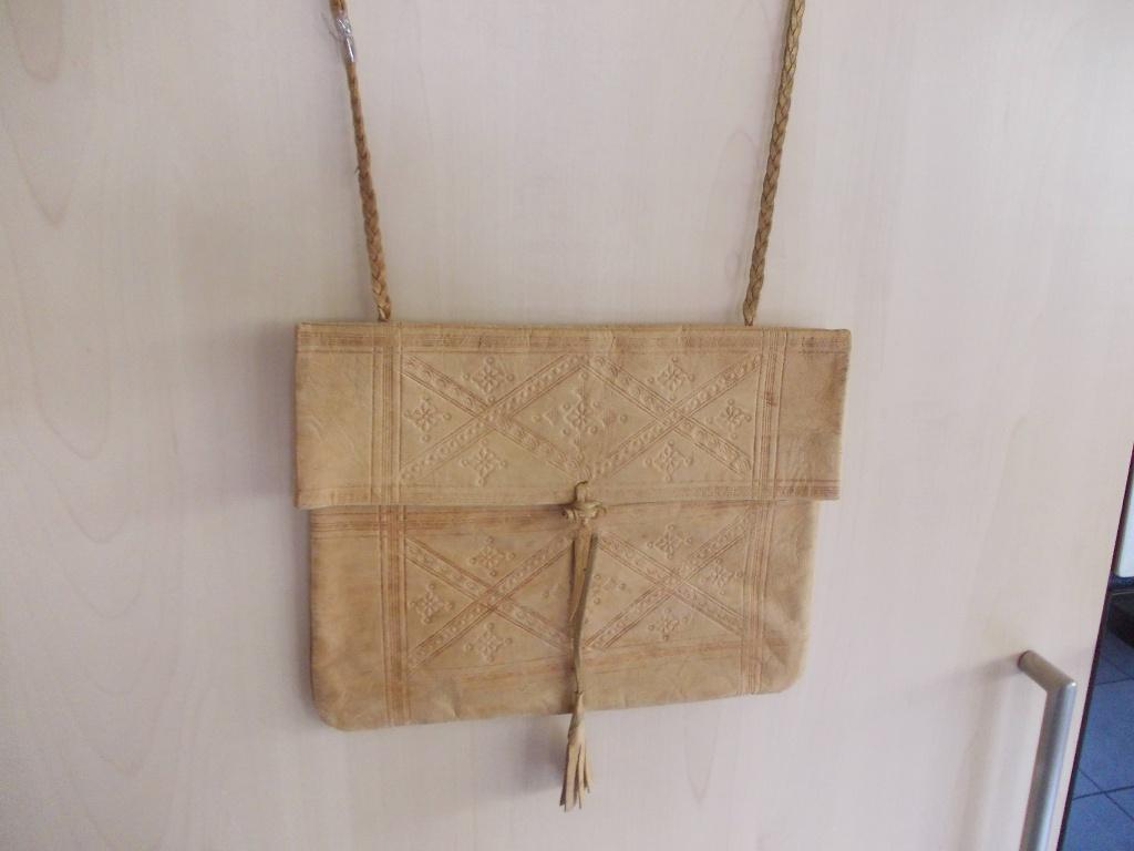 Schoudertas Retro. 2x., Ophalen of Verzenden, Zo goed als nieuw, Beige, Leer
