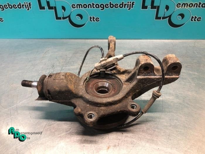Fusee links-voor van een Peugeot 307 (307 01-), Gebruikt, -, -, Ophalen of Verzenden