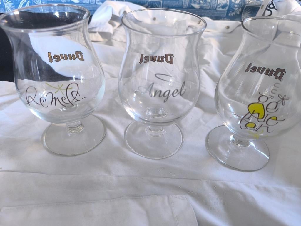 Duvel hemels genieten en angel, Enlèvement, Duvel