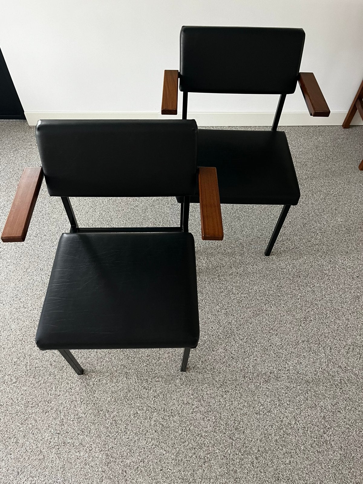 Vintage midcentury stoelen, Ophalen, Zo goed als nieuw, Zwart, Twee