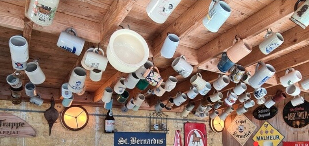 Bierpotten bierpullen (+-85 stuks), Ophalen