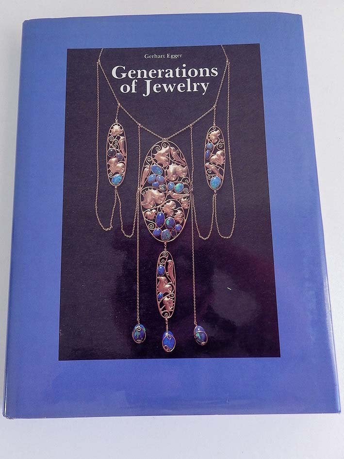Generations of Jewelry, Ophalen, Zo goed als nieuw