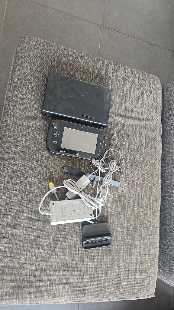 Wii U console - defect - geheugen probleem, Games en Spelcomputers, Ophalen, Niet werkend, Met 1 controller