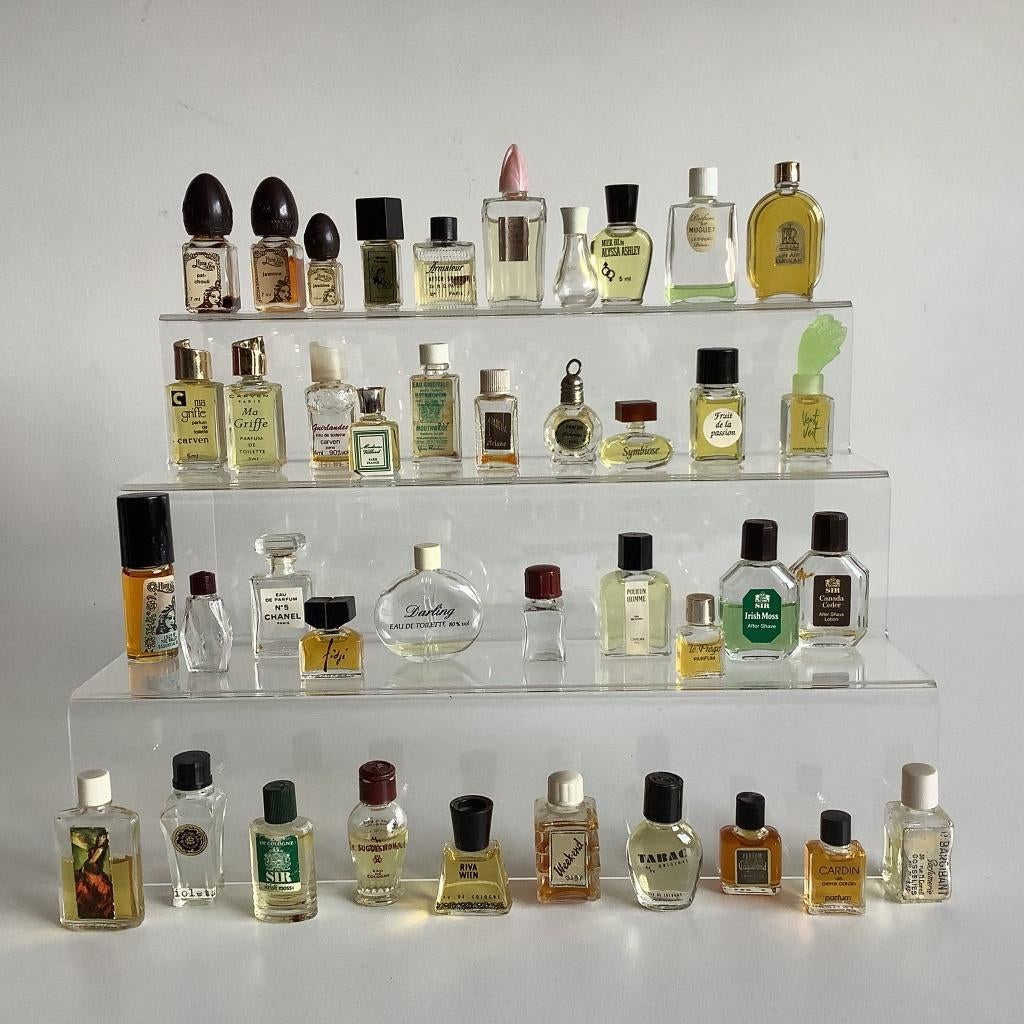 Lotje 40 vintage miniatuurparfumflesjes, Ophalen of Verzenden, Gebruikt, Miniatuur