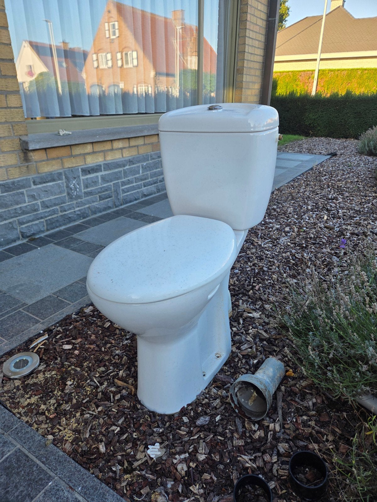 Duravit toilet compleet met reservoir en wc-bril, Bricolage & Construction, Enlèvement, Toilettes