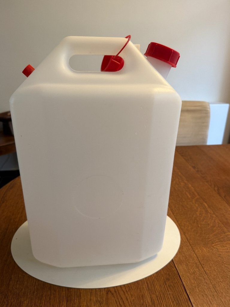 witte jerrycan met schenktuit 20l en waterton, Enlèvement, Comme neuf