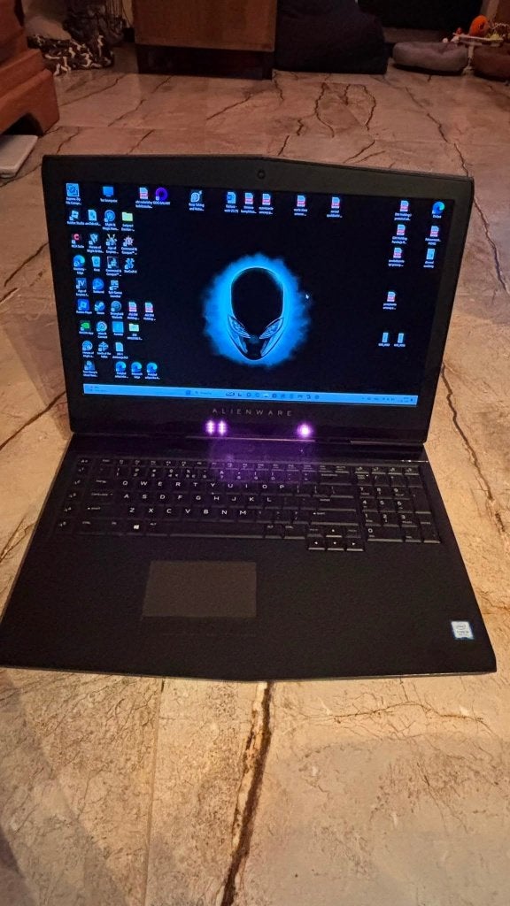 gaming laptop pc dell alienware i9 m17, Computers en Software, Windows Laptops, Gebruikt, 17 inch of meer, SSD, 2 tot 3 Ghz, 32 GB