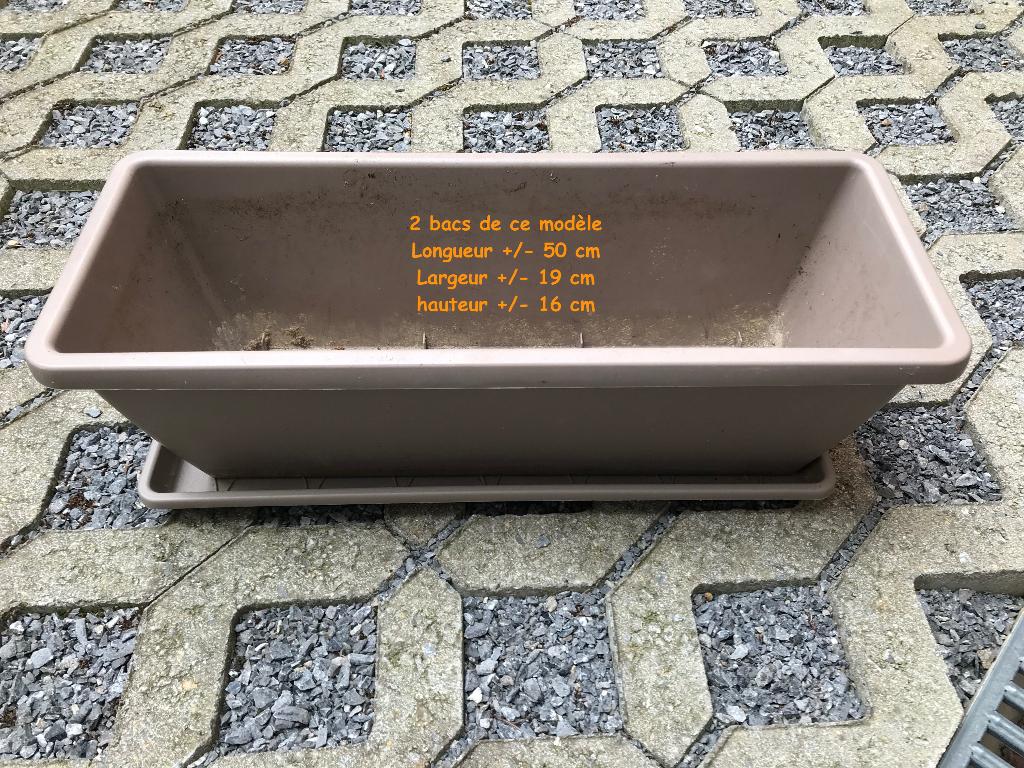 2 Bacs à fleurs rectangulaires à donner, Moins de 30 cm, Enlèvement, Utilisé, Intérieur