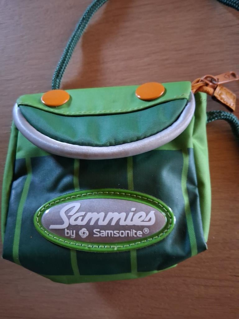 Geldbeugeltje voor kinderen Samsonite gebruikt, Handtassen en Accessoires, Tassen | Rugtassen, Ophalen of Verzenden
