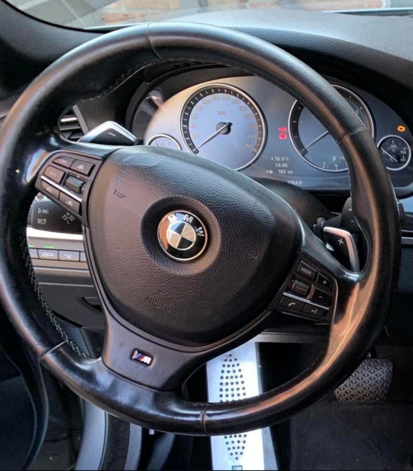Bmw 5 serie f10  stuur met airbag, Auto-onderdelen, Ophalen, BMW