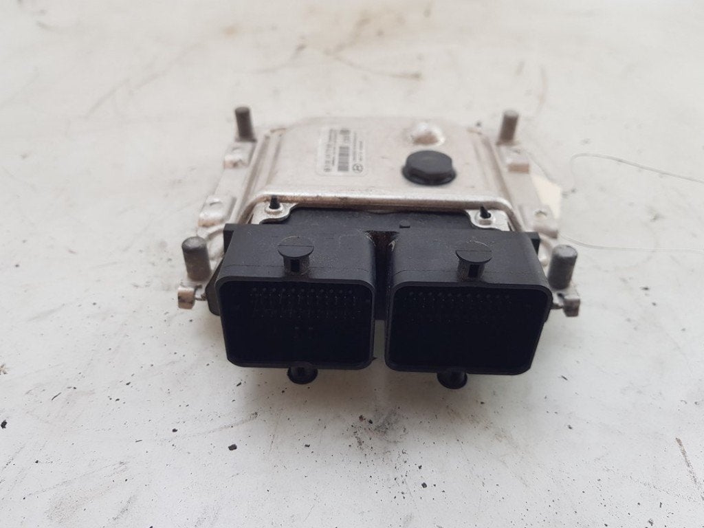 CALCULATEUR MOTEUR ECU Hyundai i20 (GBB) (01-2014/08-2020), Robert Bosch AG, Utilisé, Hyundai, Robert-Bosch-Allee 1
74232  Abstatt, DE
