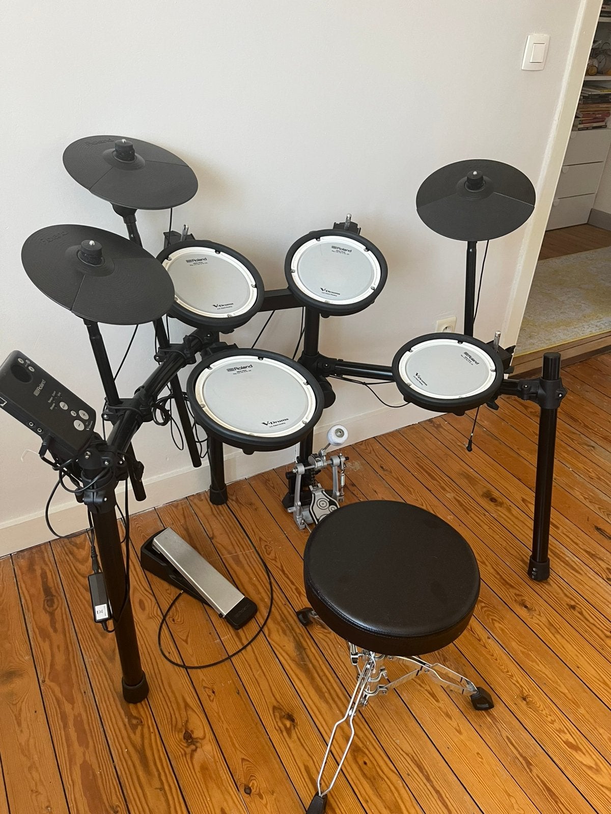 Drumstel Roland TD1 incl. kickpedaal, Musique & Instruments, Batteries & Percussions, Enlèvement, Utilisé, Roland