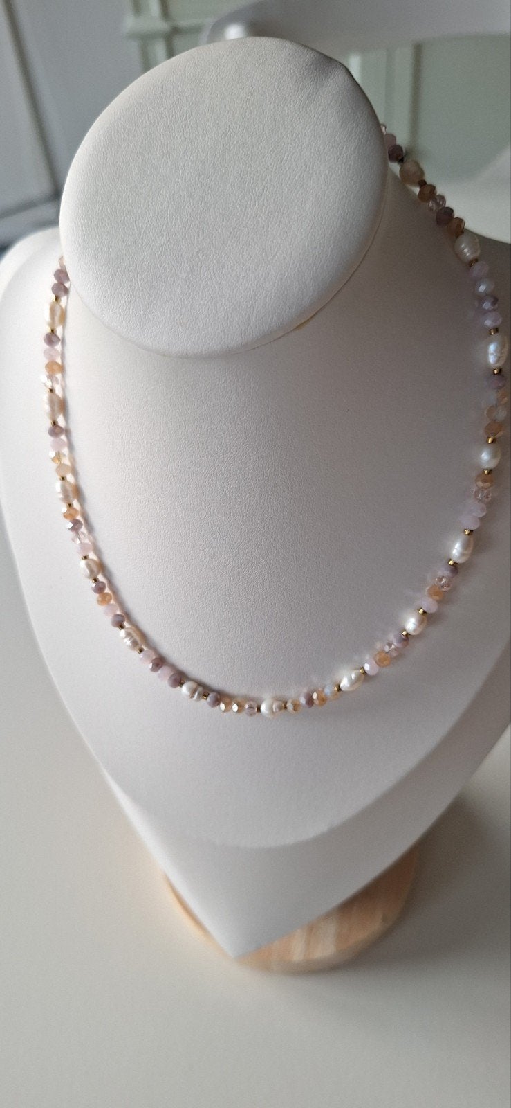 Collier, Neuf, Pierre ou Minéral, Beige, Avec cristal
