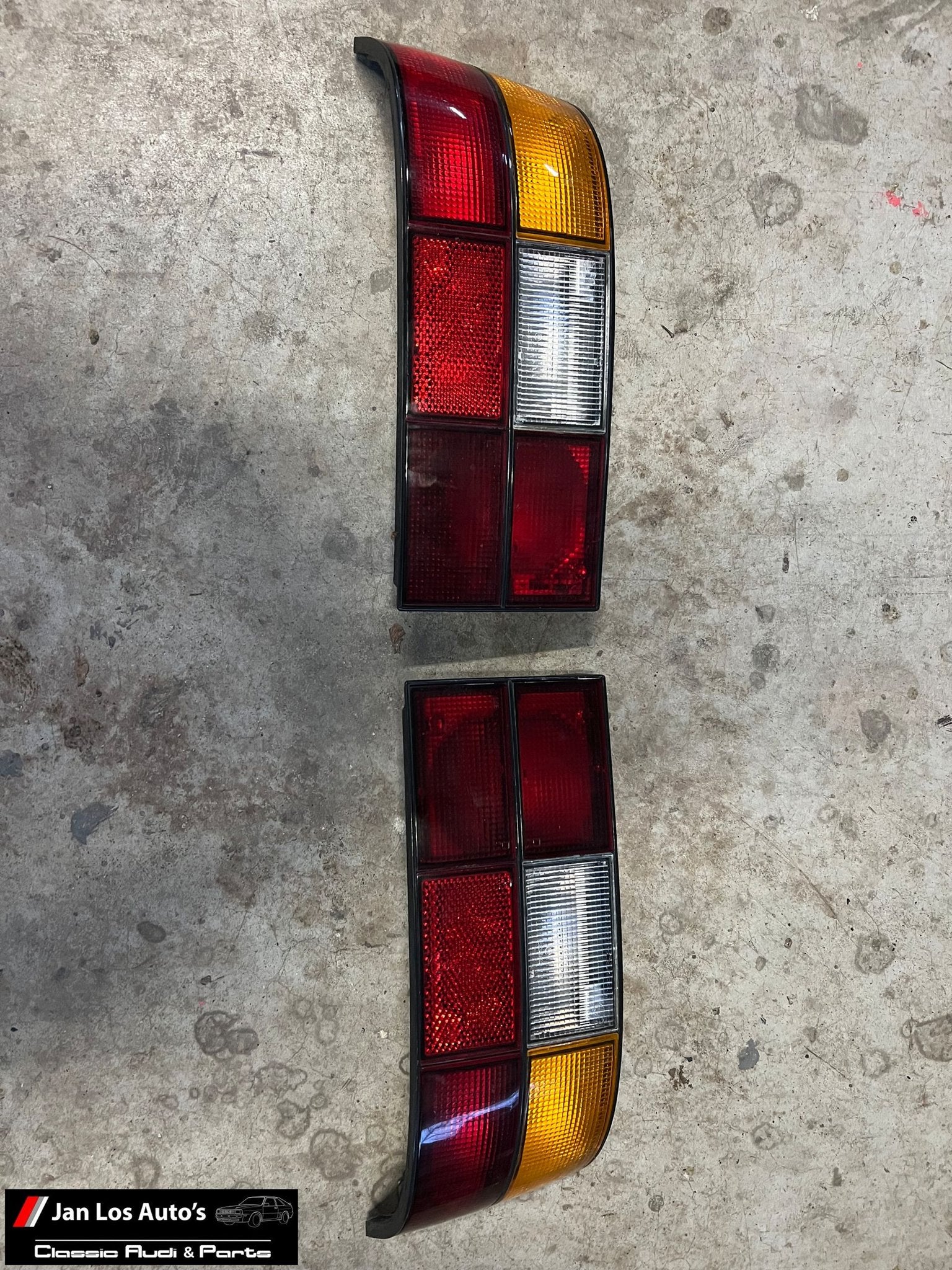 Porsche 924 944 Achterlicht  set Achterlichten Hella, -, Origine de la pièce connue, Porsche, Utilisé