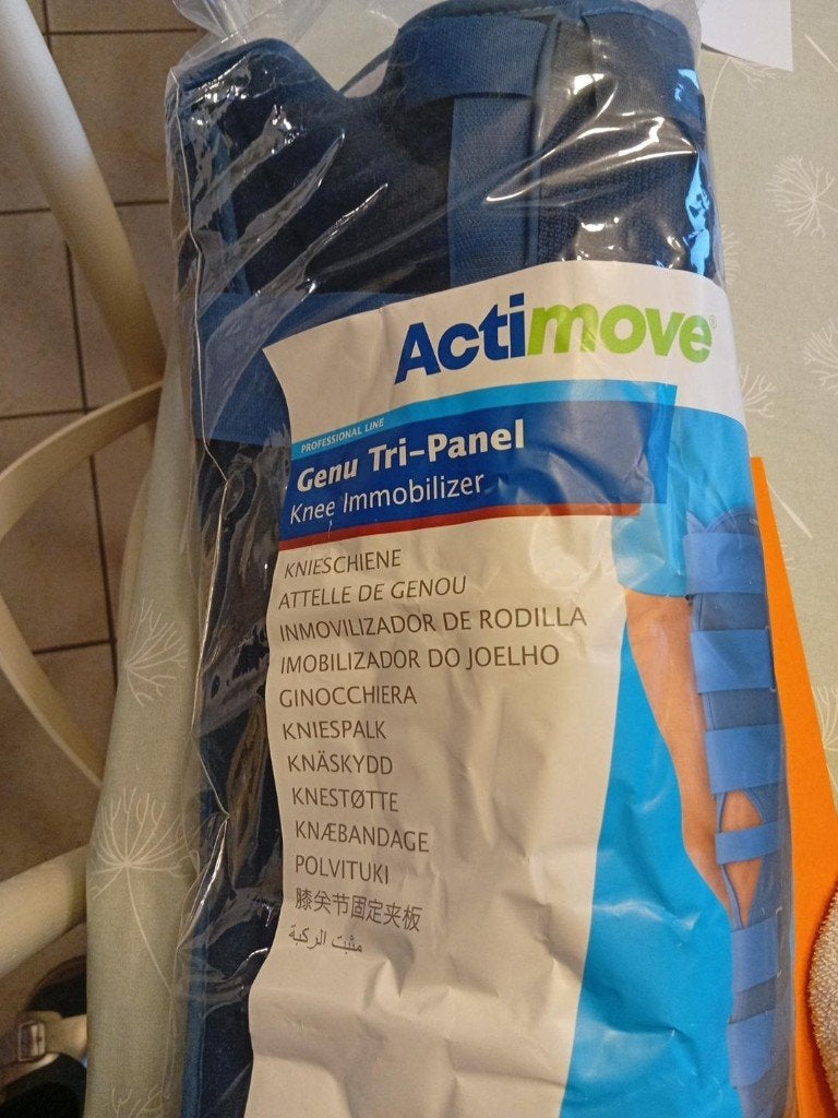 Attelle genou Actimove - modèle Tri Panel, Divers, Enlèvement ou Envoi