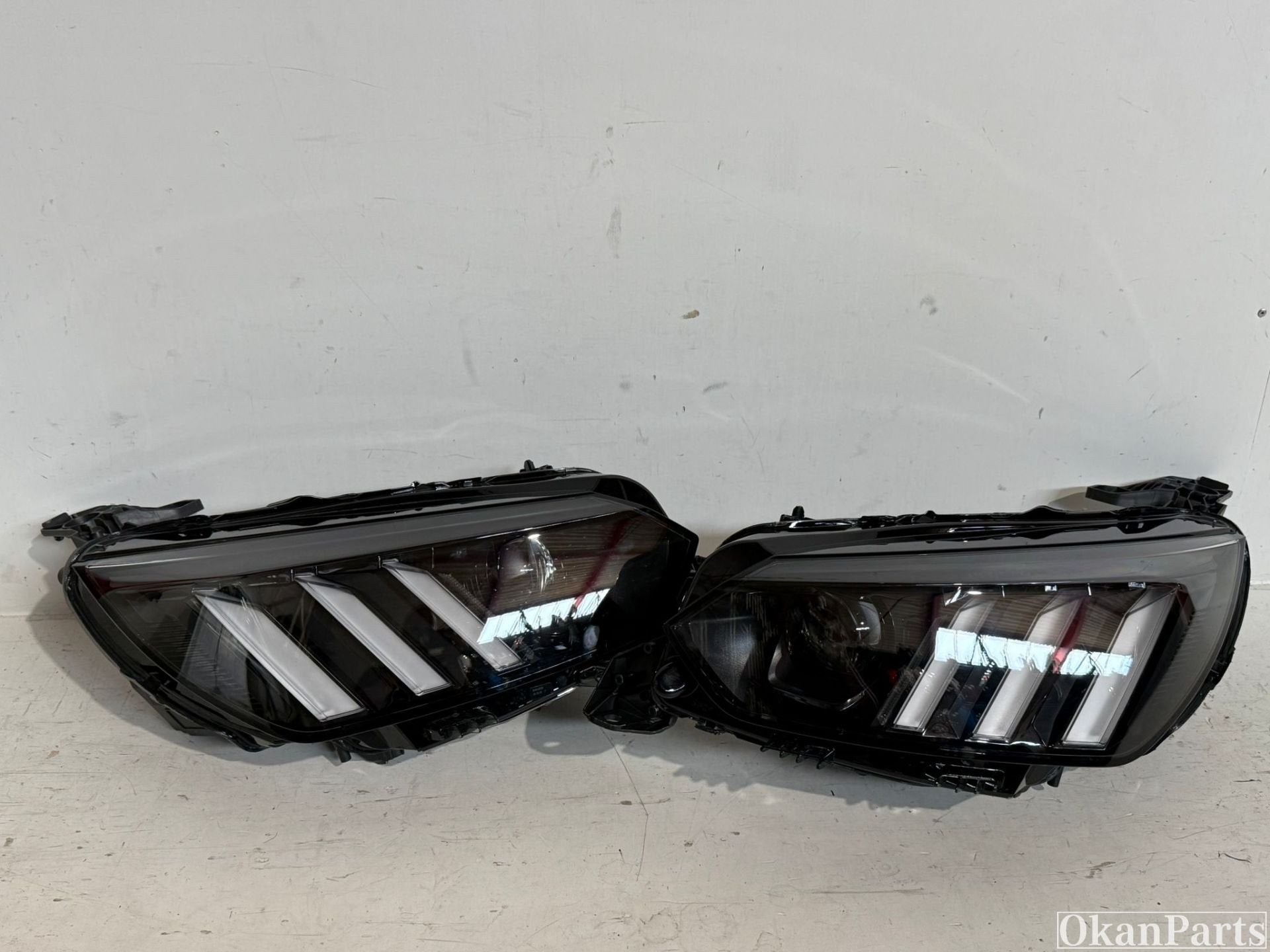 Phare LED gauche droit Peugeot 208 II 2008 II, Fabrikant BV, Utilisé, Info@fabrikant.eu, Fabrikantstraat 1
1000 AA  Amsterdam, NL