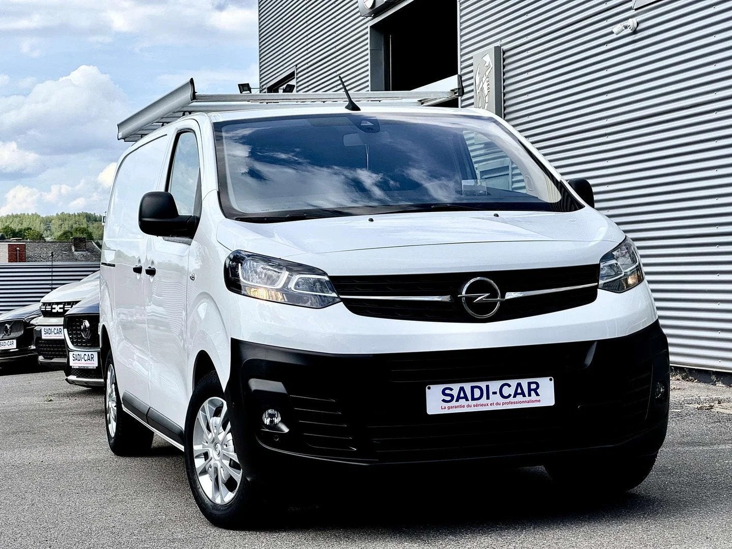 Opel Vivaro 2.0 TD 122cv L2H1 MEDIUM 3PL - Edition S/S, Autos, Achat, Euro 6, Entreprise, 3 places