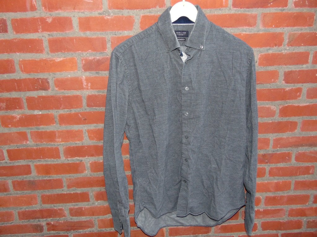 Hemd in velours nieuwstaat, Vêtements | Hommes, Enlèvement ou Envoi, Comme neuf, Gris, Tour de cou 39/40 (M)