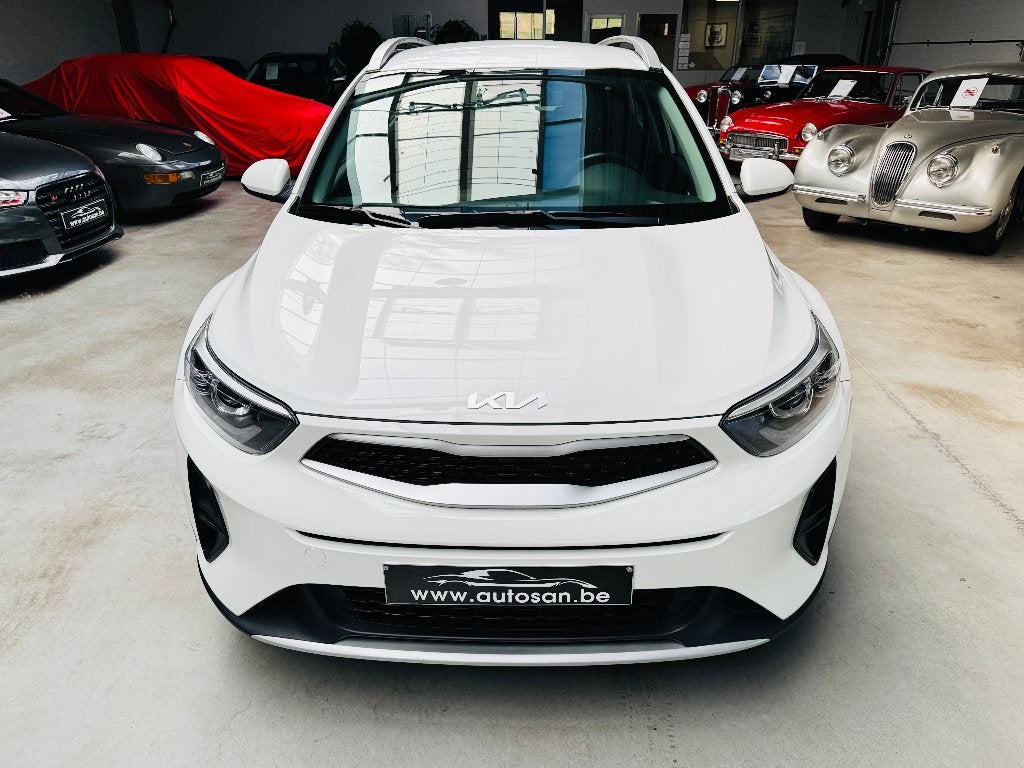 Kia Stonic 1.2i, Voorwielaandrijving, Stof, 4 cilinders, USB