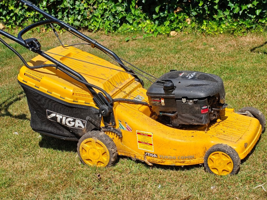 Tondeuse stiga 60 Briggs et straton, Enlèvement, Utilisé, Tondeuses à gazon à essence, Fonction de mulching