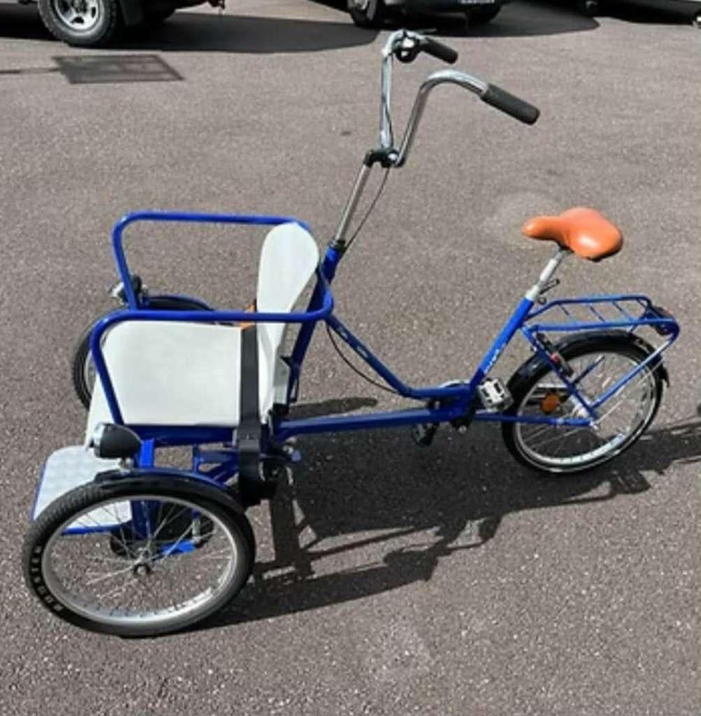 Driewieler fiets voor personen met ondersteuning, Fietsen en Brommers, Ophalen, Gebruikt, Specialized