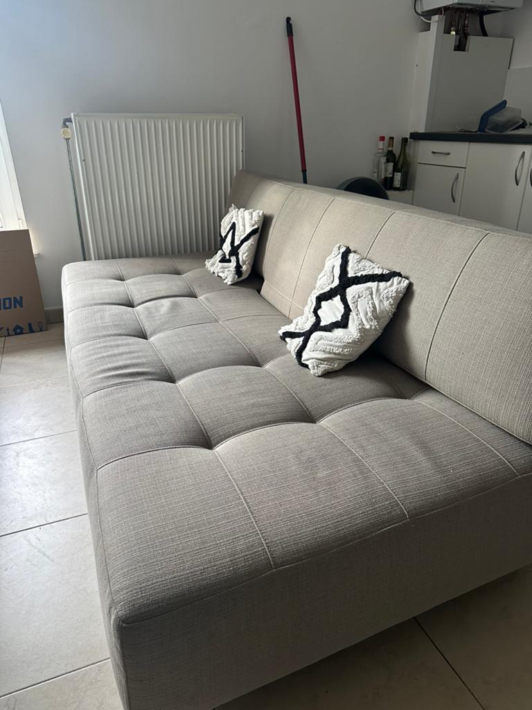 Slaapbank met innovatief ontwerp, Huis en Inrichting, Zetels | Zetels en Chaises Longues, Zo goed als nieuw, Ophalen