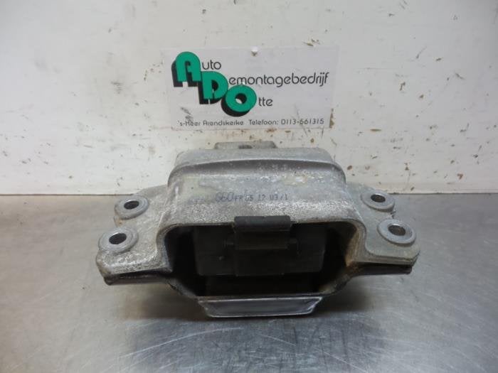 Support moteur d'un Volkswagen Golf (Golf 04-), Volkswagen, -, 3 mois de garantie, Utilisé