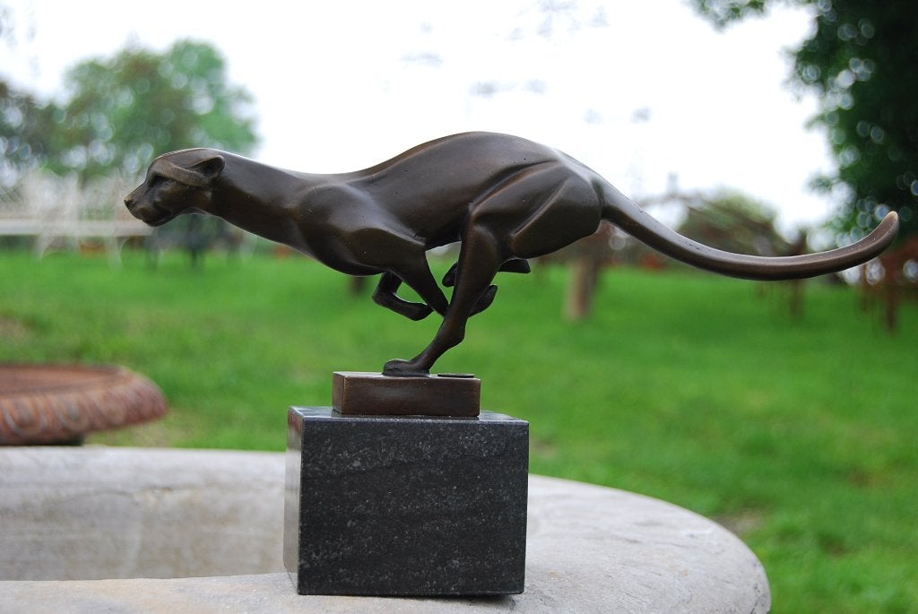 Panthère , cougard en bronze à la course sur socle, Antiquités & Art, Antiquités | Bronze & Cuivre, Enlèvement ou Envoi, Bronze
