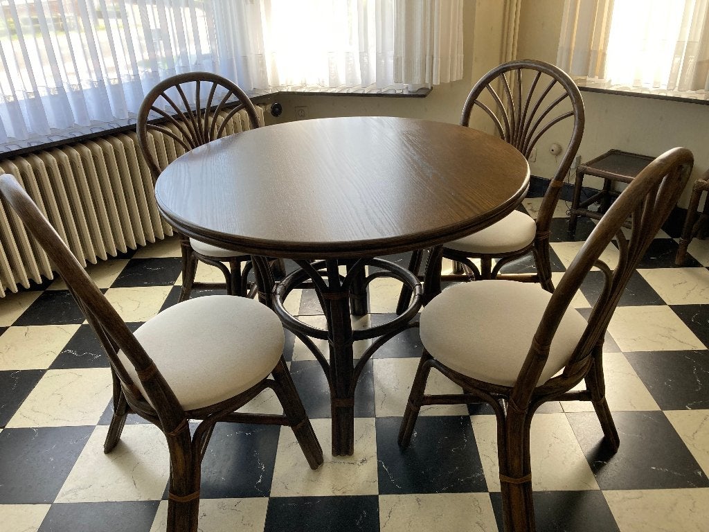 Complete vintage rotan set, Ophalen