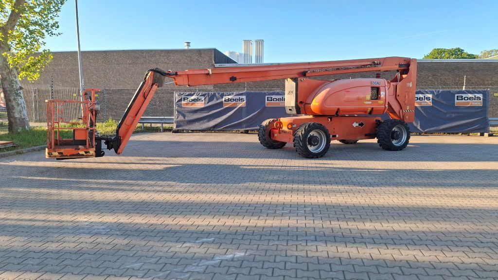 JLG 800AJ