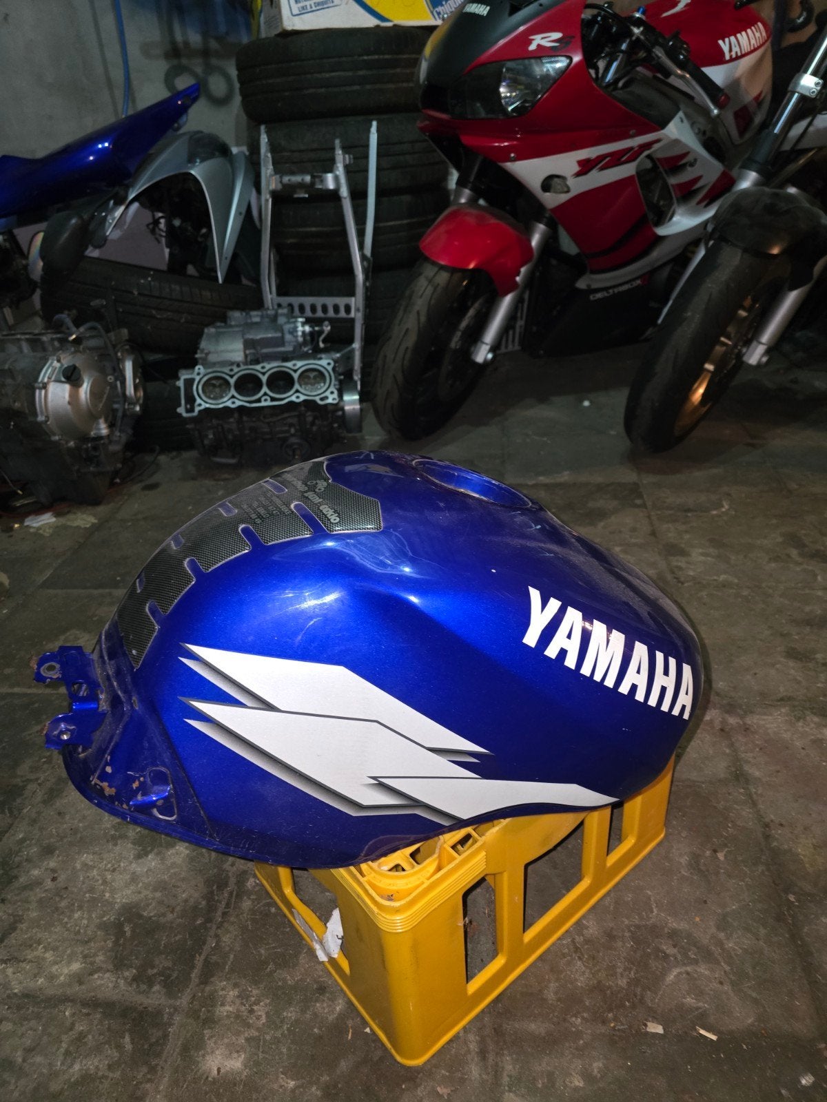 Benzine tank Yamaha yzf r6 1999 - 2002 Blauw, Motoren, Ophalen