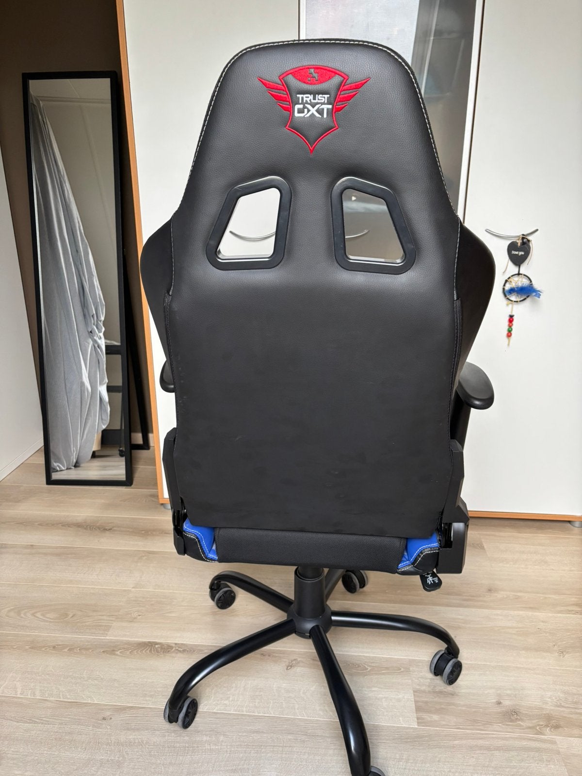 Trust Gxt game stoel, Ophalen, Zo goed als nieuw, Blauw, Bureaustoel